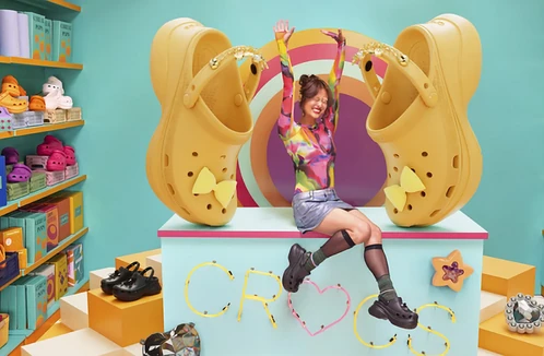 crocs Up to 50% Off and Extra 10% Student Discount - img