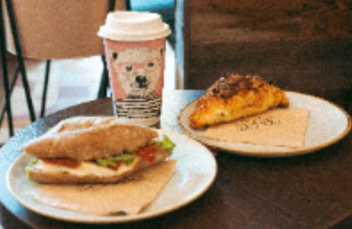 White Bear Coffee Kup Kawę Klasyczną i Odbierz Drugą Gratis ☕ - img
